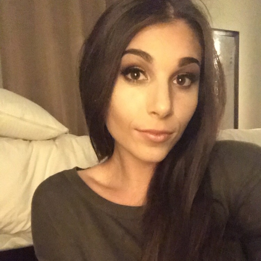 Meet your Posher, Victoria